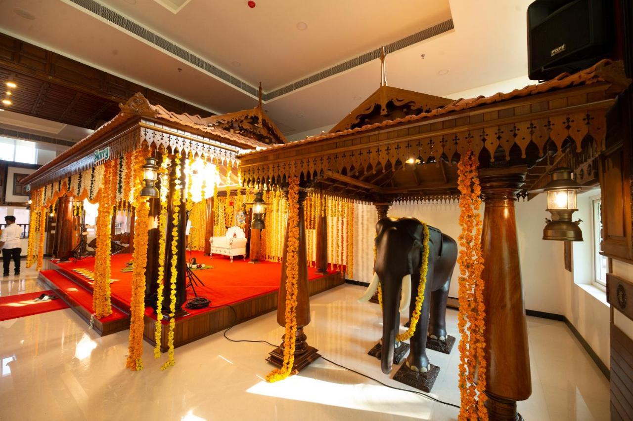 Hotel Guruvayur Darshan Exterior foto