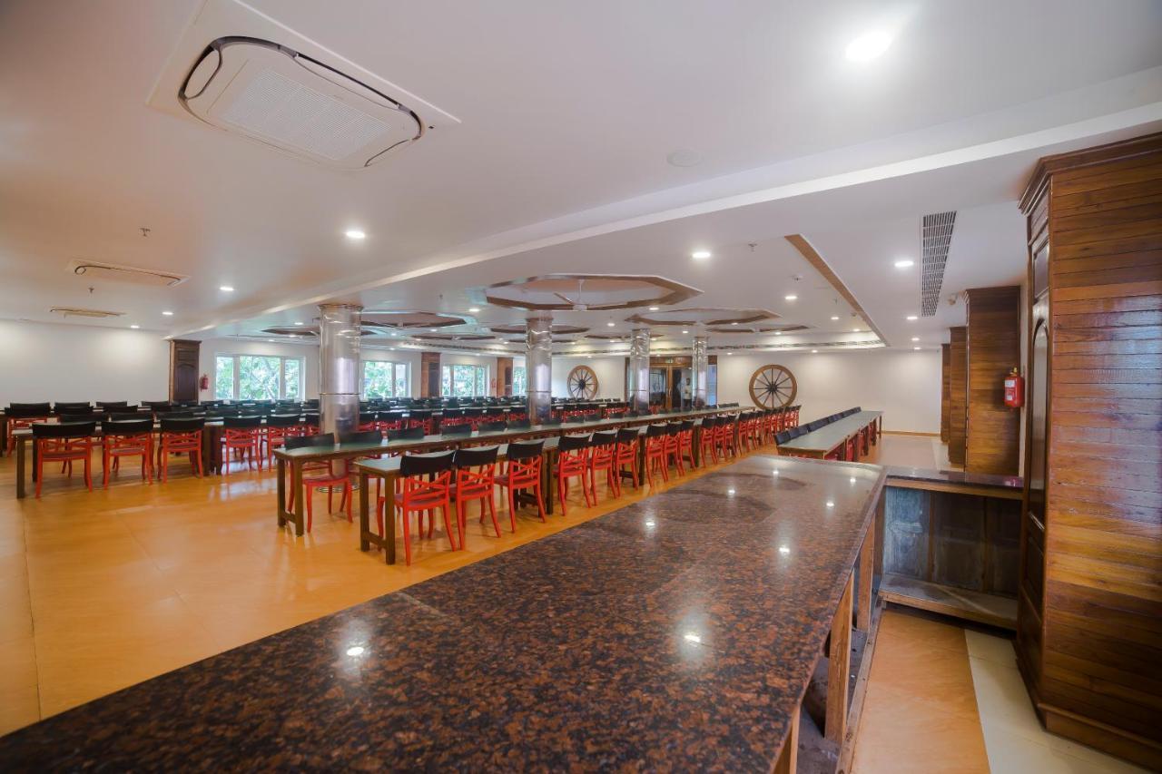 Hotel Guruvayur Darshan Exterior foto