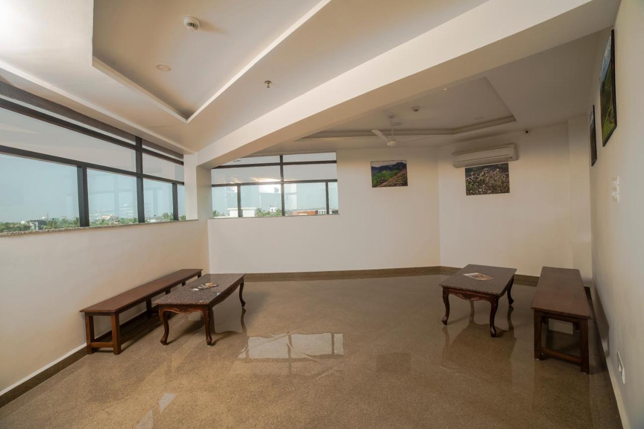Hotel Guruvayur Darshan Exterior foto