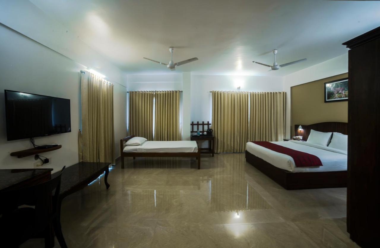 Hotel Guruvayur Darshan Exterior foto